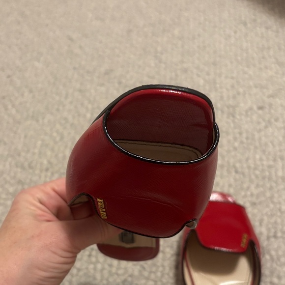 Prada Women's Red flat sandals - Picture 8 of 10